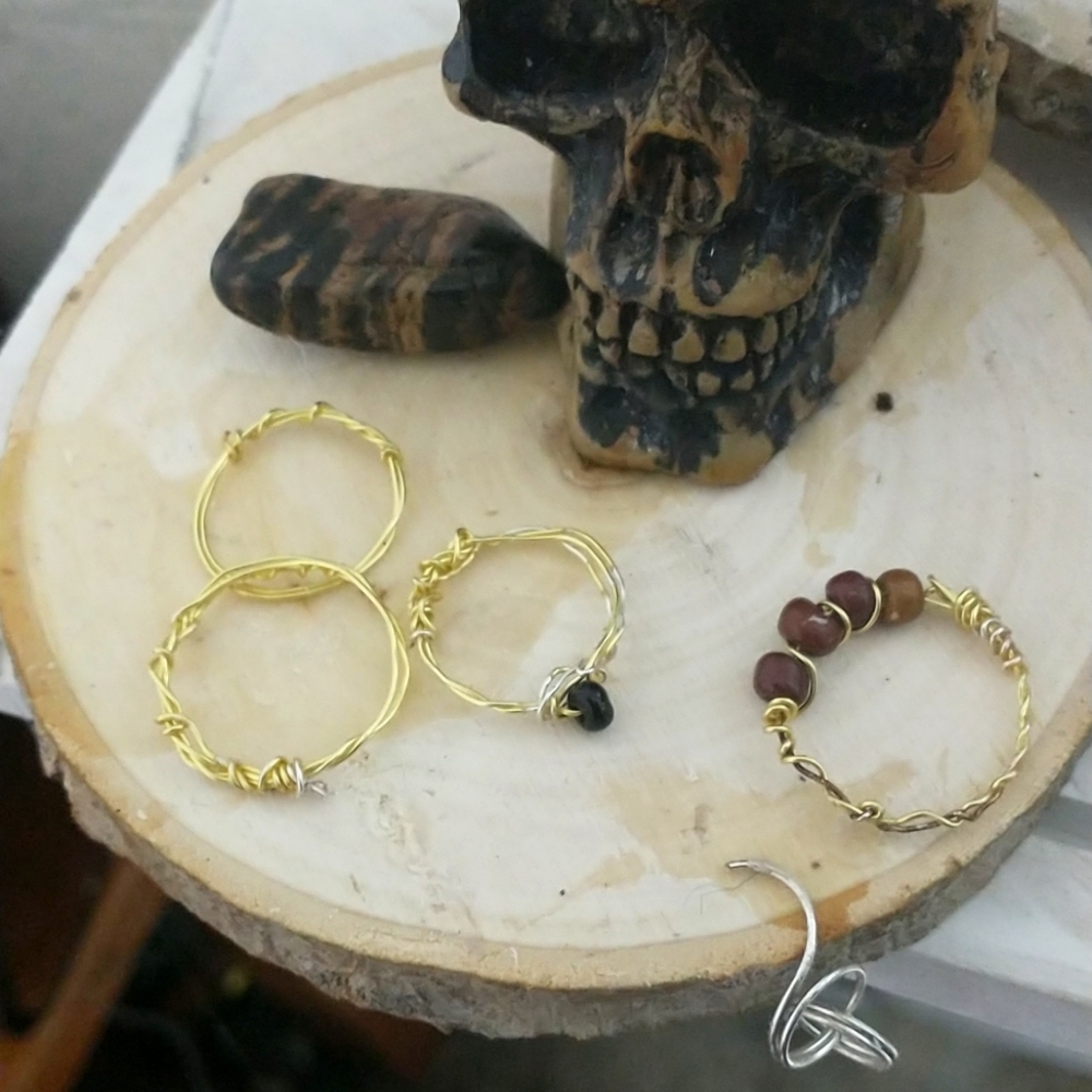 Gem stone wire rings